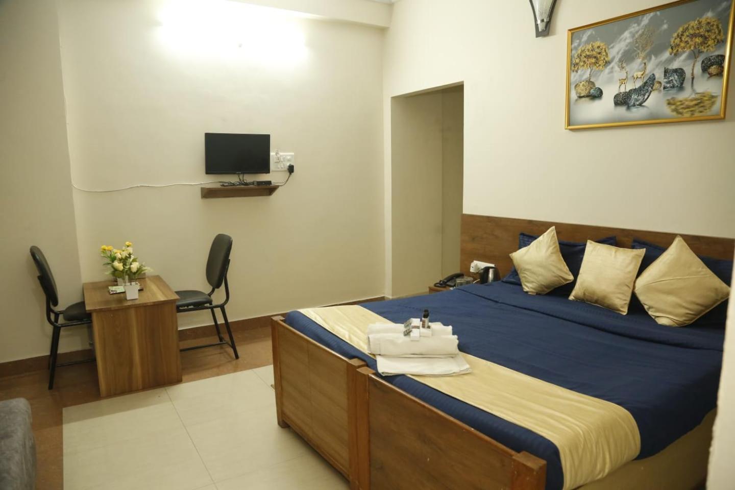 Sandalwood Vibes Bhopal Exterior photo